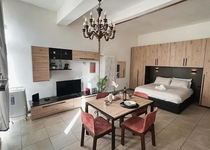 Il Gatto E La Volpe Between The Center And The Station Apartmán