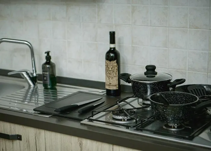 Il Gatto E La Volpe Between The Center And The Station * Vercelli